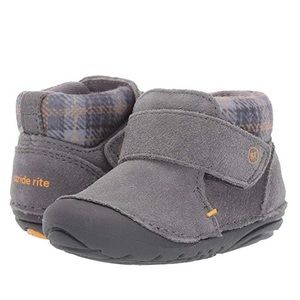 Stride Rite Soft Motion Baby Boy Oakley Boot sz 5